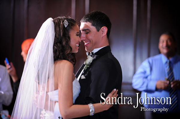 Best Maggiano's Orlando wedding photographer - Sandra Johnson (SJFoto.com)